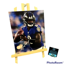 Lamar Jackson Hand Signed Baltimore Ravens 8x10 Photo w/COA